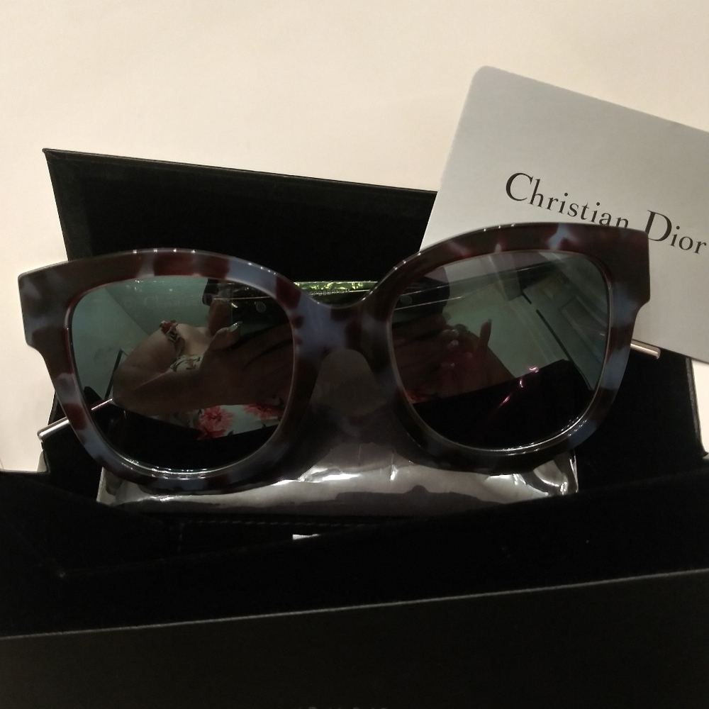 BRAND NEW Christian Dior Very Dior Sunglasses